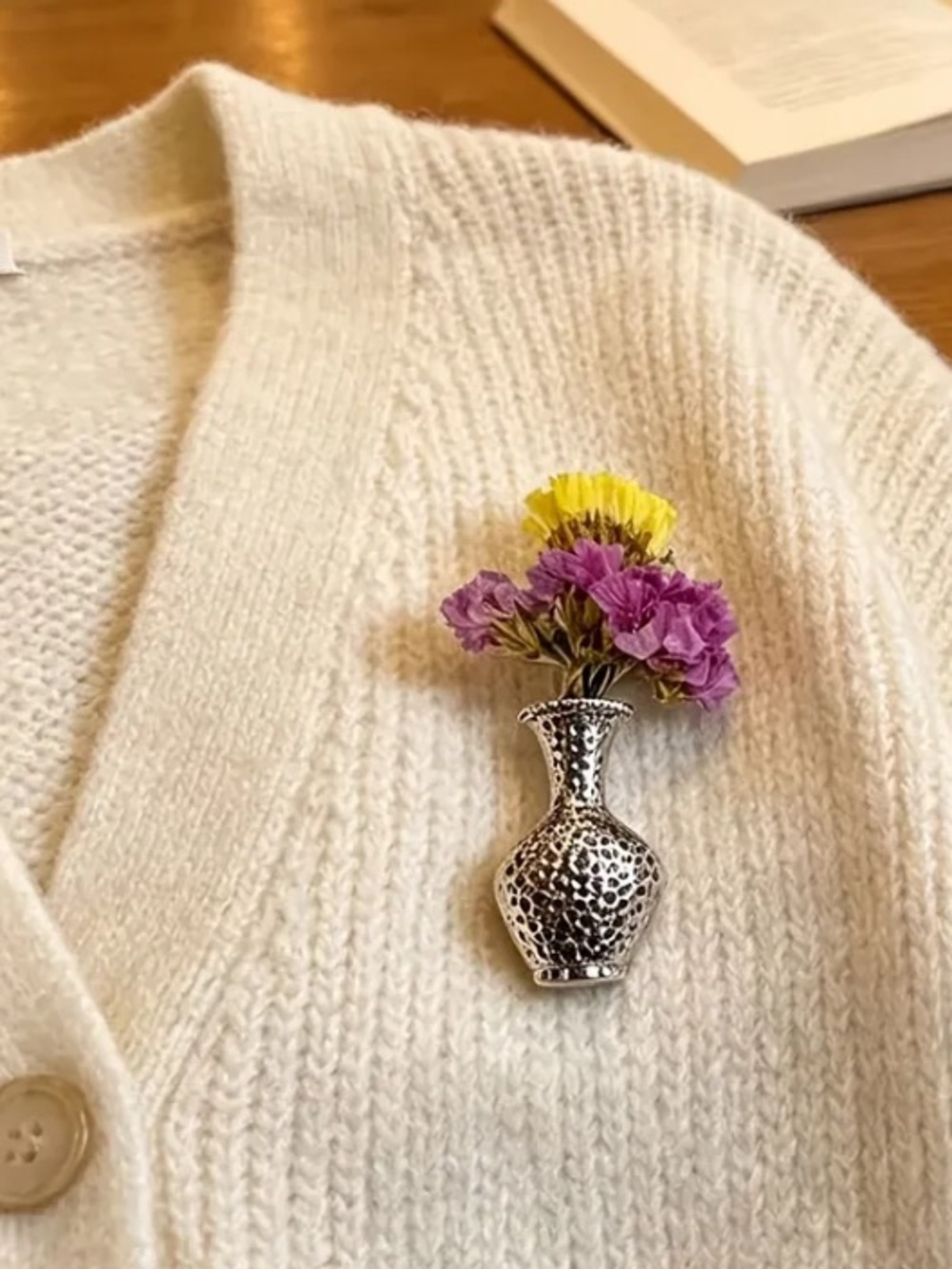 Elegant Vase Brooch